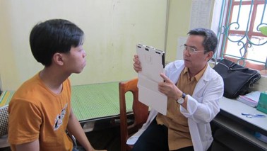 Hình ảnh chi tiết tin tức Khám sàng lọc cho trẻ em khuyết tật trên địa bàn thành phố Yên Bái Hình ảnh tin tức Khám sàng lọc cho trẻ em khuyết tật trên địa bàn thành phố Yên Bái