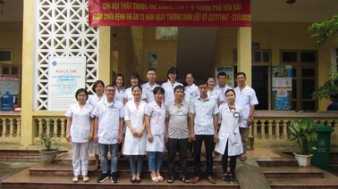 Hình ảnh chi tiết tin tức Chi hội thầy thuốc trẻ Trung tâm Y tế thành phố Yên Bái tổ chức các hoạt động kỷ niệm 73 năm Ngày Thương binh – Liệt sĩ. Hình ảnh tin tức Chi hội thầy thuốc trẻ Trung tâm Y tế thành phố Yên Bái tổ chức các hoạt động kỷ niệm 73 năm Ngày Thương binh – Liệt sĩ.