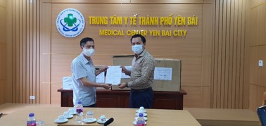 Hình ảnh chi tiết tin tức Hội Hoa Lan Việt Nam, Quỹ Phát Triển Hoa Lan Việt Nam thăm,  tặng quà Trung tâm Y tế thành phố Yên Bái Hình ảnh tin tức Hội Hoa Lan Việt Nam, Quỹ Phát Triển Hoa Lan Việt Nam thăm,  tặng quà Trung tâm Y tế thành phố Yên Bái