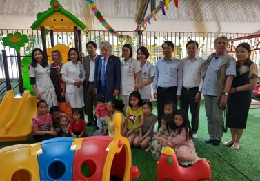 Hình ảnh chi tiết tin tức Khánh thành khu vui chơi thiếu nhi tại Trung tâm Y tế thành phố Yên Bái Hình ảnh tin tức Khánh thành khu vui chơi thiếu nhi tại Trung tâm Y tế thành phố Yên Bái