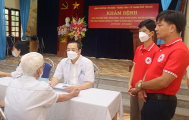 Hình ảnh chi tiết tin tức    Khám bệnh, tư vấn sức khỏe và cấp phát thuốc miễn phí tại phường Yên Ninh Hình ảnh tin tức    Khám bệnh, tư vấn sức khỏe và cấp phát thuốc miễn phí tại phường Yên Ninh