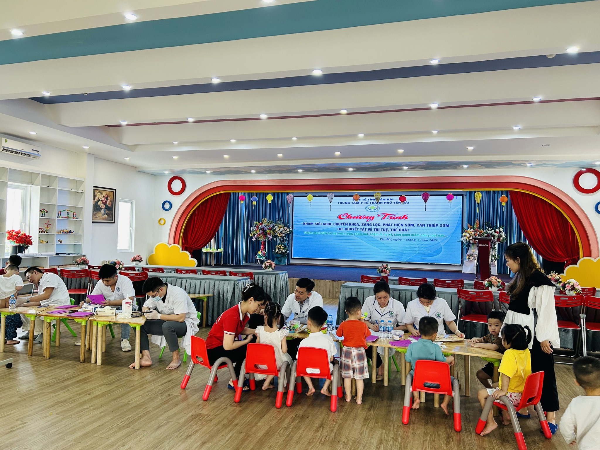 Hình ảnh tin tức CÁC YẾU TỐ NGUY CƠ GÂY TAI NẠN THƯƠNG TÍCH TRẺ EM