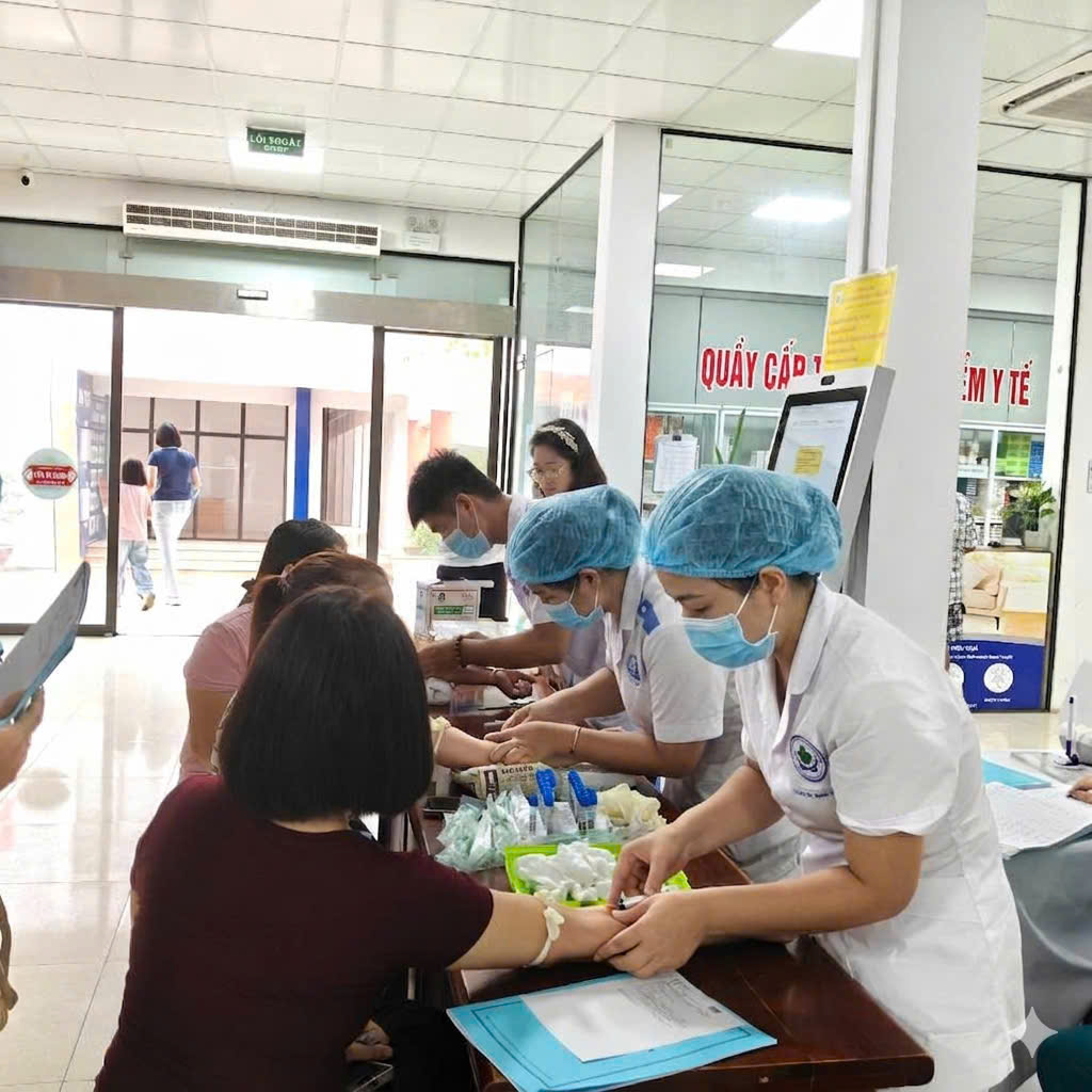 Hình ảnh tin tức Trung tâm Y tế Khu vực Yên Bái đẩy nhanh tiến độ khám sức khỏe định kỳ cho người dân