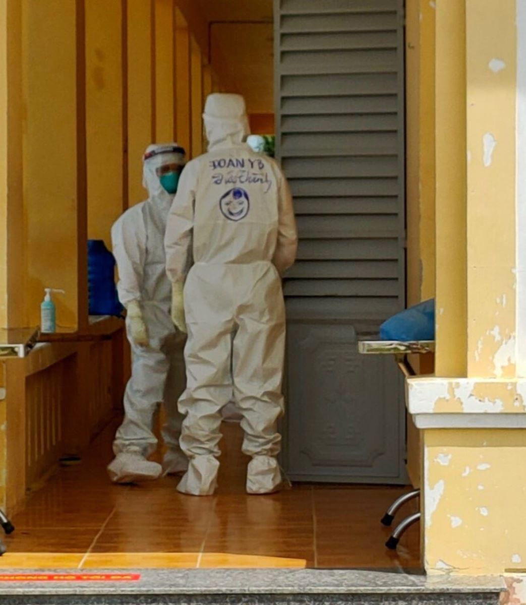 Hình ảnh tin tức Đoàn cán bộ Trung tâm Y tế thành phố nhận nhiệm vụ điều trị bệnh nhân Covid - 19 tại Bệnh viện Điều trị Covid - 19 Củ Chi.