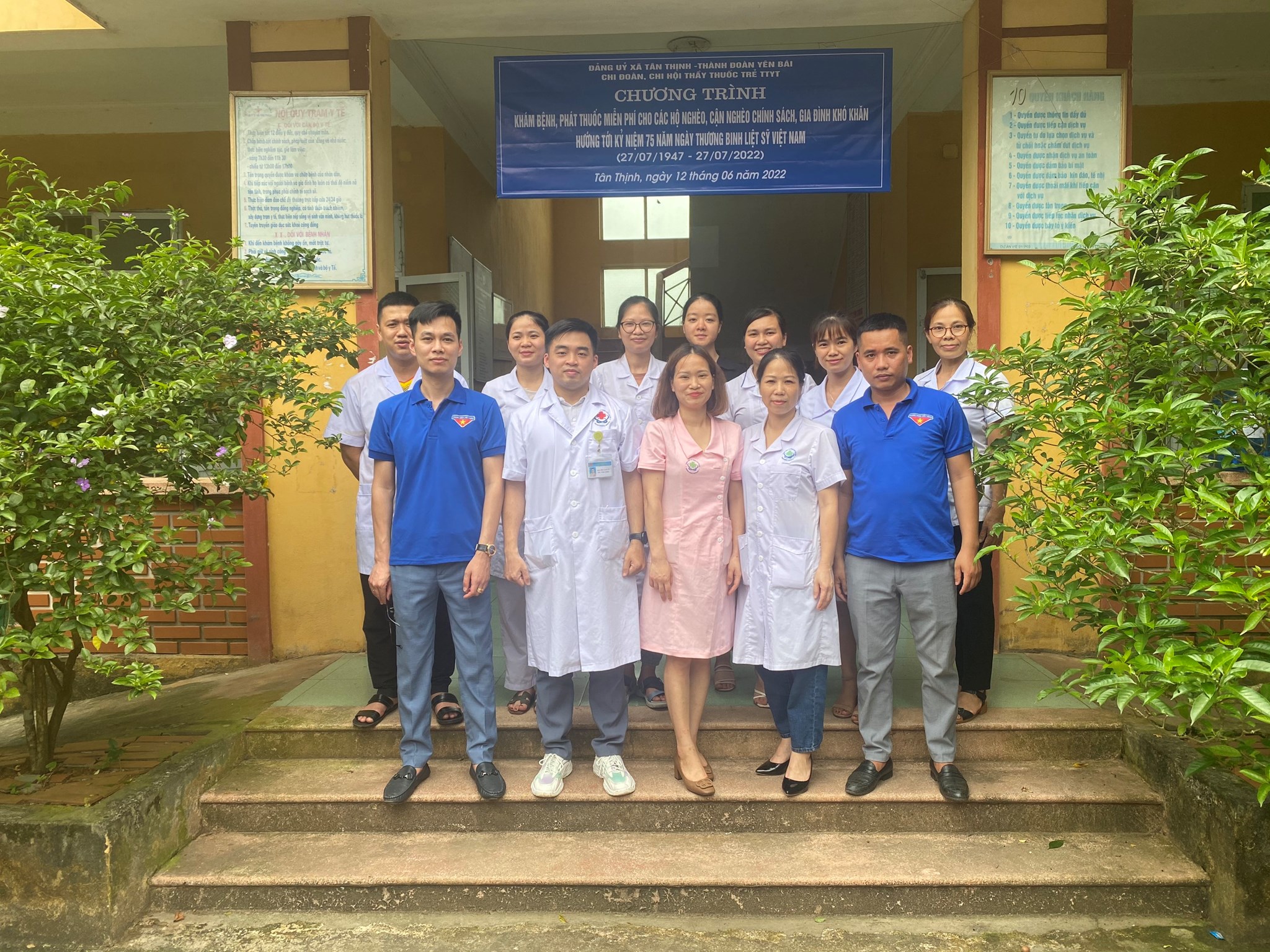 Hình ảnh tin tức Khám bệnh, tư vấn sức khỏe và cấp phát thuốc miễn phí tại xã Tân Thịnh